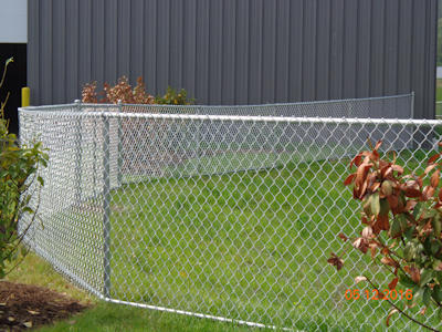 chain link fence to mark property line